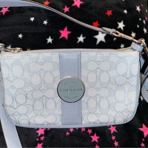 Coach Signature Jacquard Lonnie Baguette blue